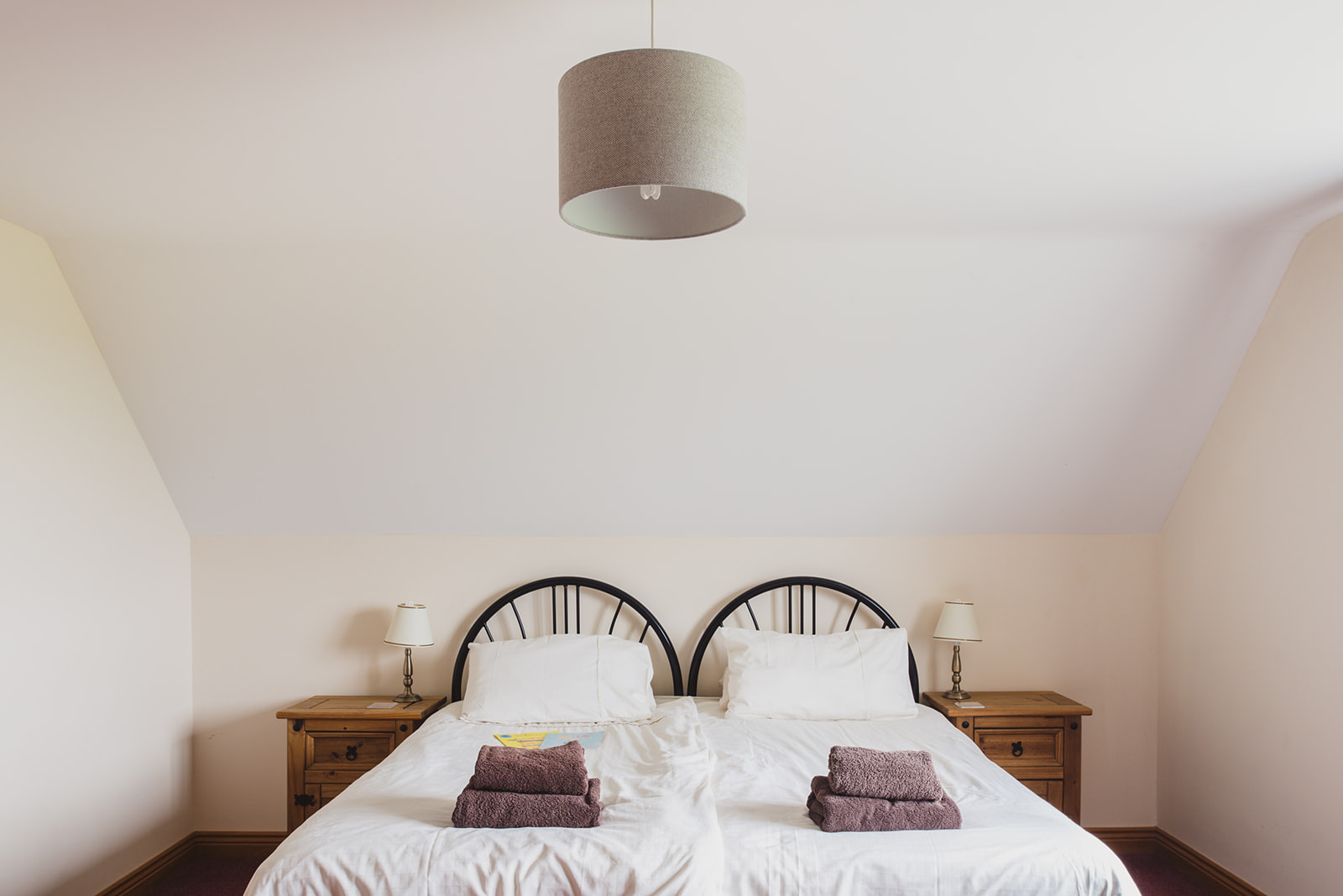 To Replace Second Image On Scroller Gallery At Bottom Of 'Harrier's Nest' Page