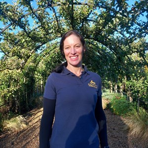e19f5f06-4a2e-4ca7-9239-2927d531e9e6-Alisa-Head-Gardener.jpeg