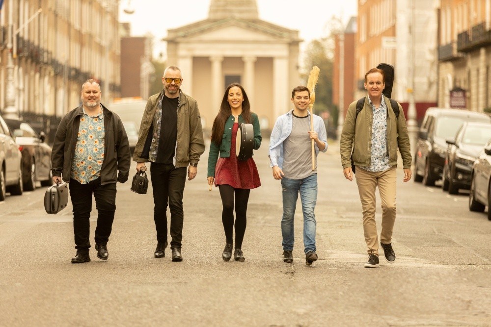 130d609f-ec64-40e5-859a-51fda0aae536-The Irish House Party Photo 1.jpeg