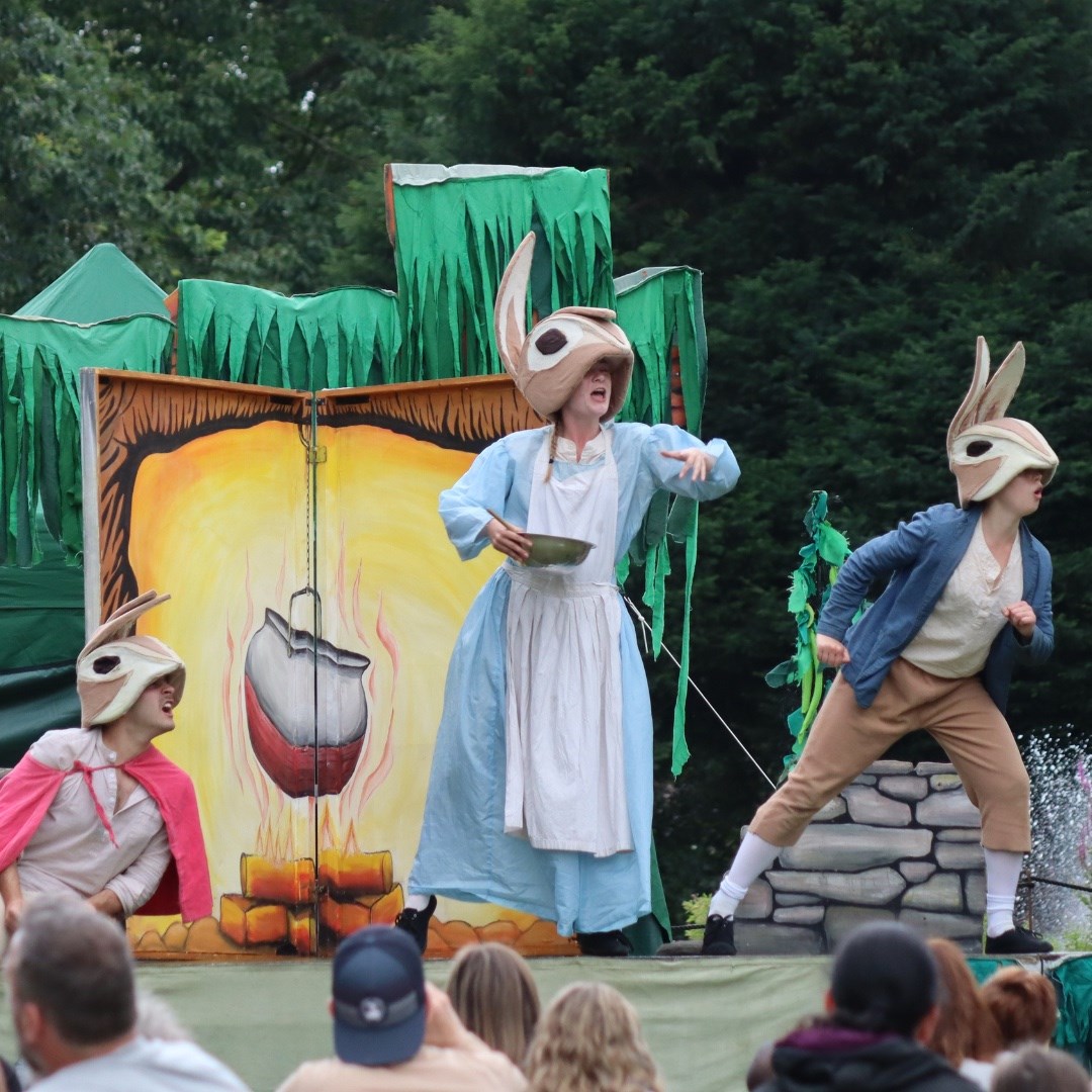 77725e90-d1e2-43a8-9951-befae9f07fc7-All three rabbits.jpg