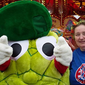 Harry Hop And Volunteer 2016.jpg
