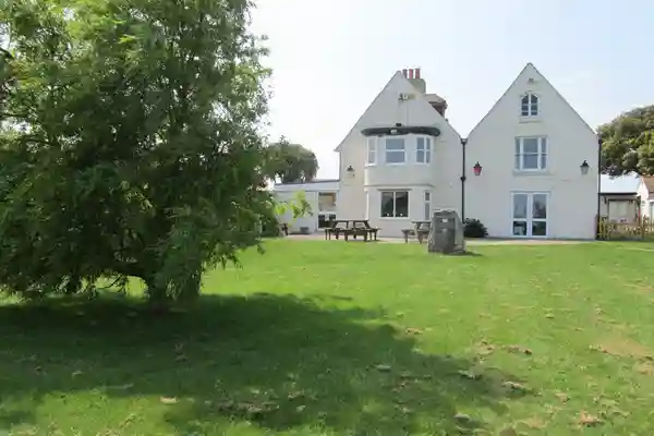 muswell-manor-exterior.jpg