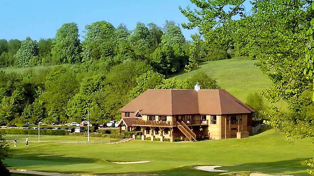 Faversham Golf Club Club House Exterior