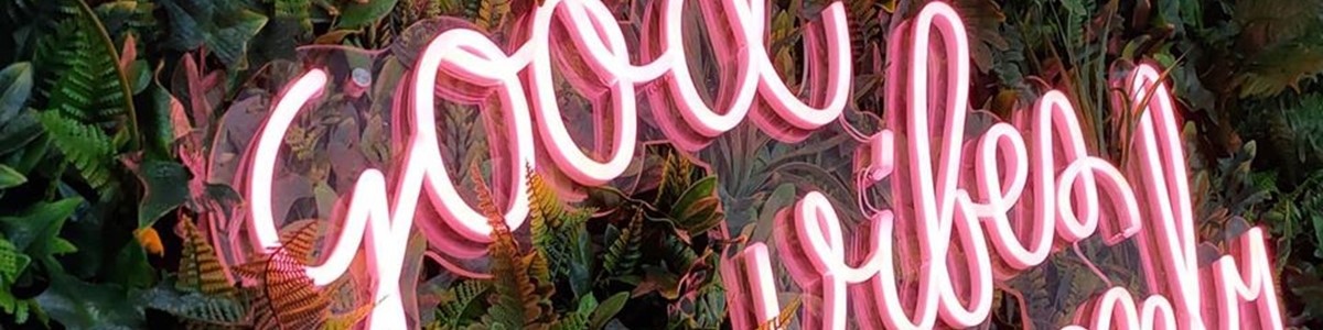 Oad Street Good Vibes Sign