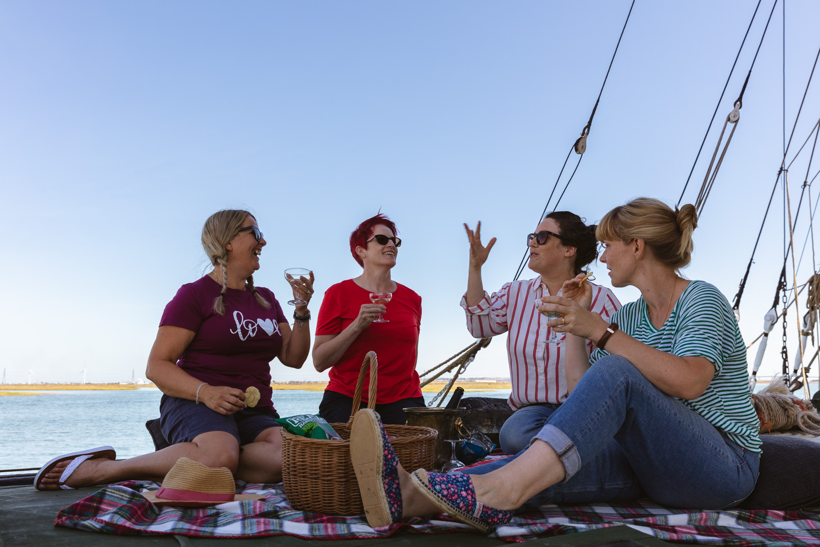 Tillerwheel WEB 98 0154